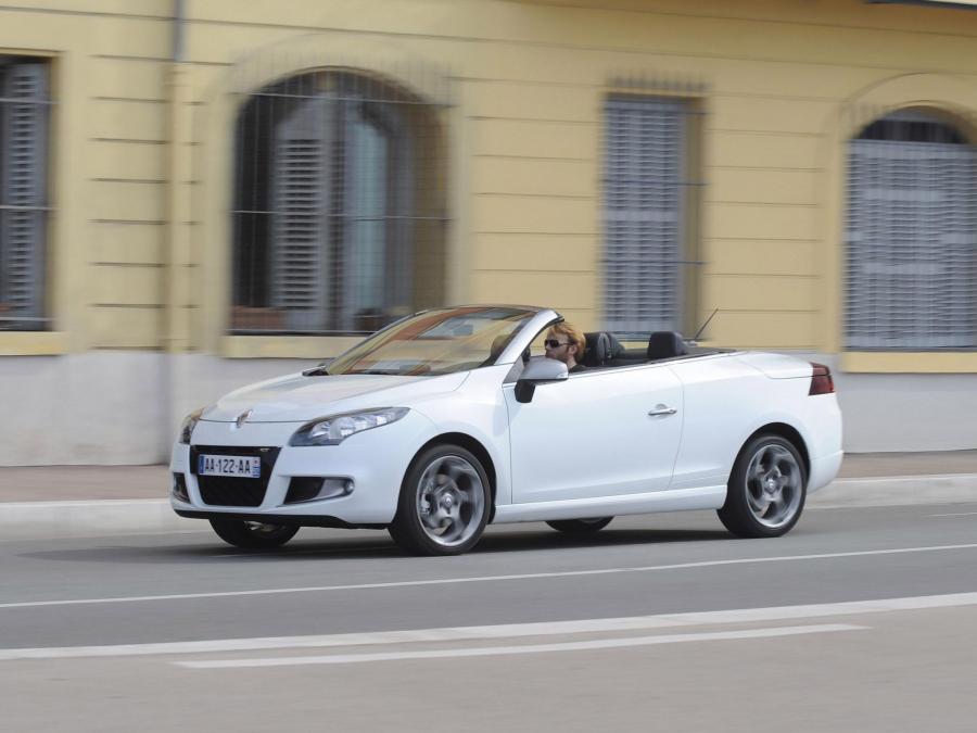  Renault Megane GT CC 2010 года  (фото 3 из 14)